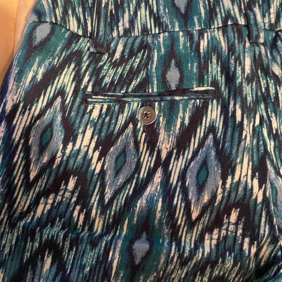 APT 9 CUFFED SHORTS BLUE STRETCH SIZE 4 - Picture 4 of 5